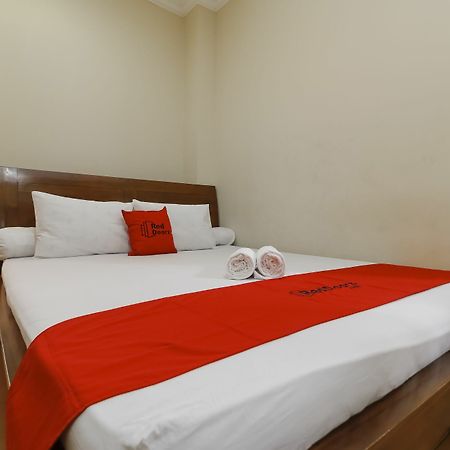 Reddoorz @ Kwitang Hotel Jakarta Exterior photo