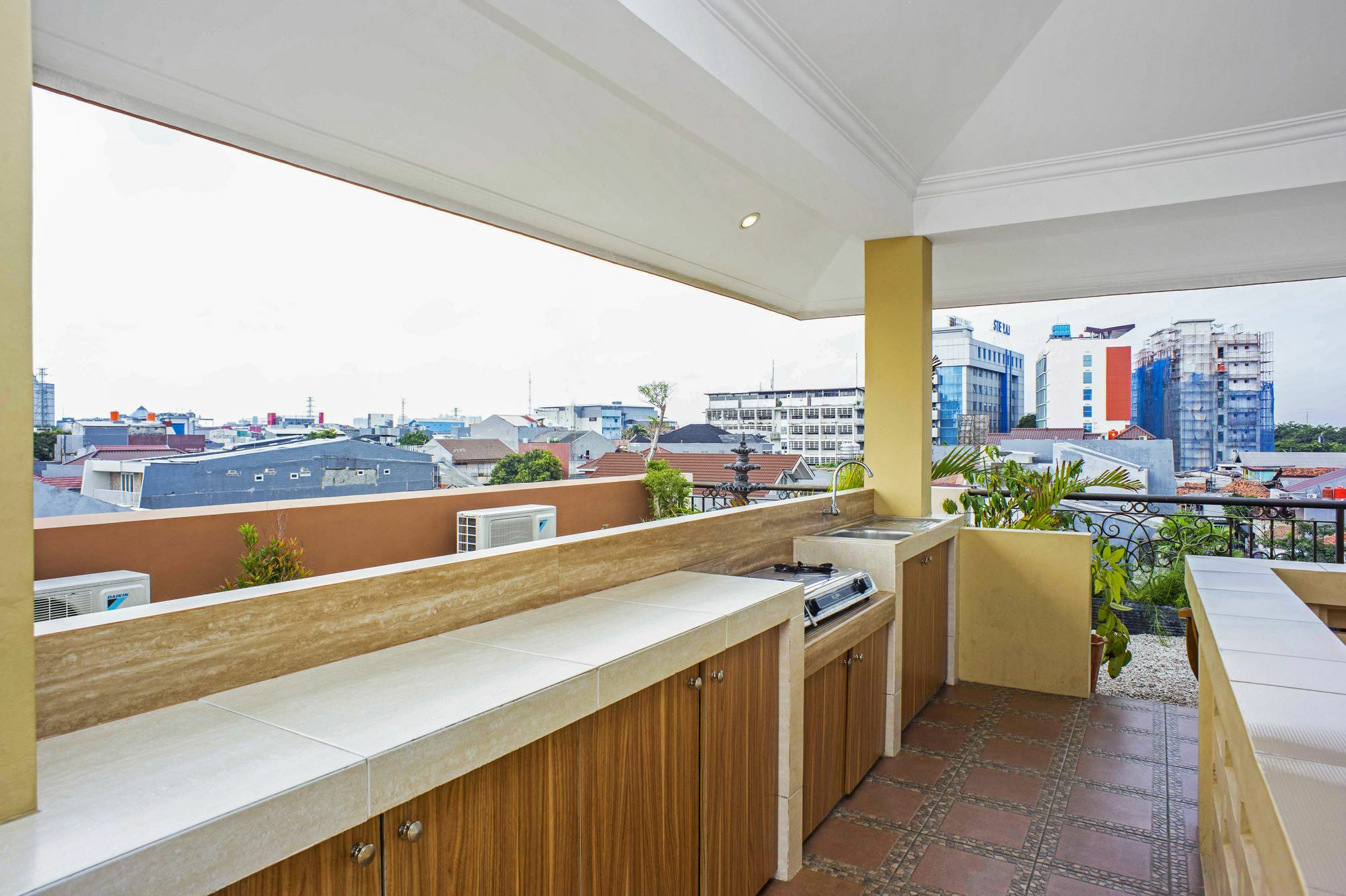 Reddoorz @ Kwitang Hotel Jakarta Exterior photo